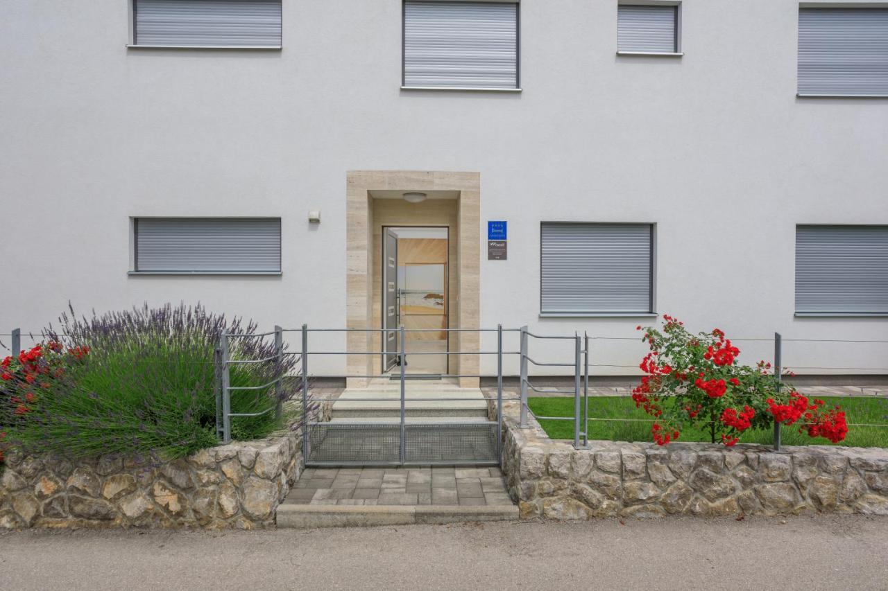 Apartments Vengust Malinska Extérieur photo